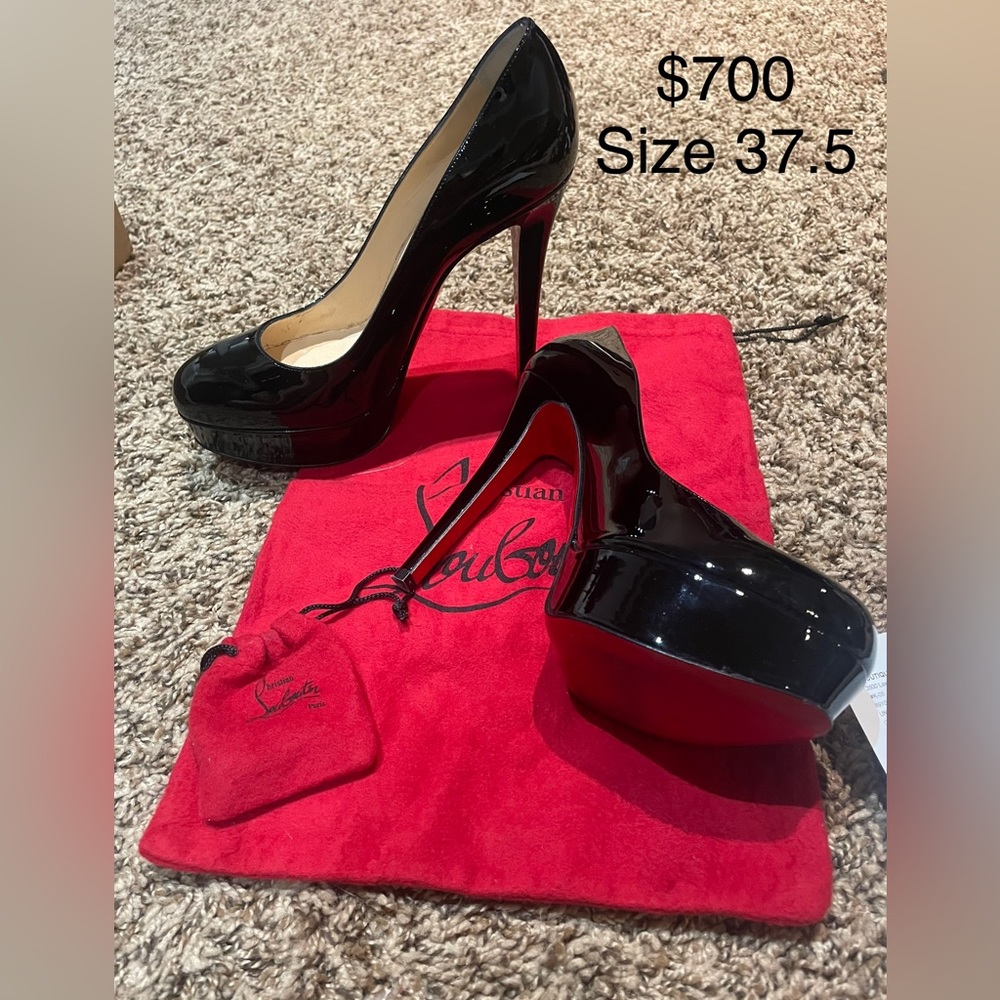 Christian Louboutin Bianca Size 38, Black Patent